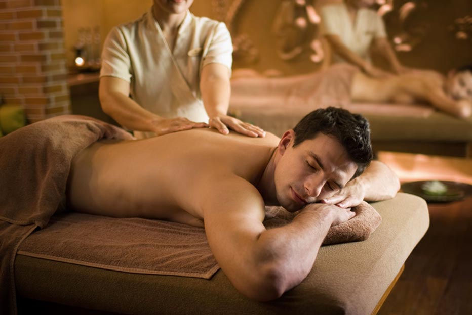 Reduce Work-Related Injuries - The Top Benefits of Business Trip Office Massage